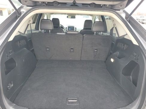 Used 2023 Ford Edge SEL image 25