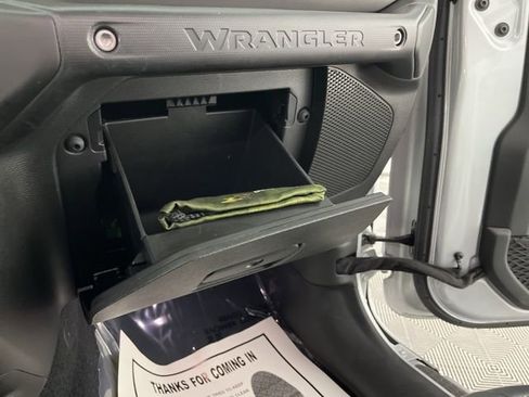 Used 2023 Jeep Wrangler Sport S image 34