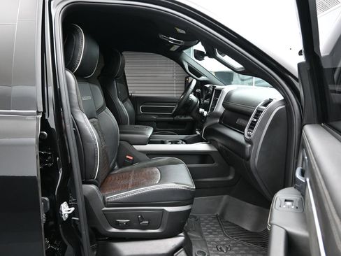 Used 2025 RAM 3500 Laramie w/ Night Edition AWD/4WD image 13