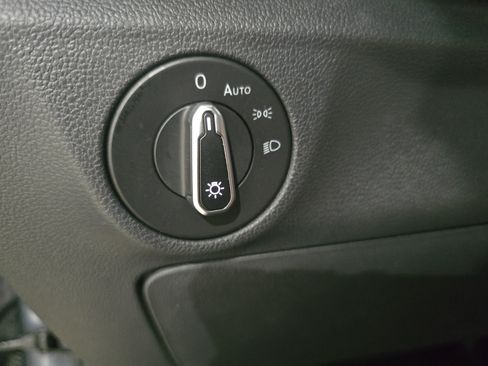 Used 2023 Volkswagen Jetta SE FWD image 23