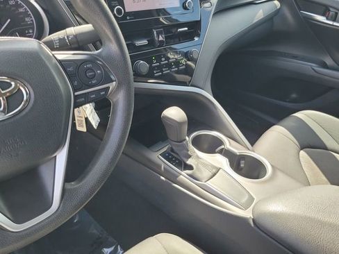 Used 2021 Toyota Camry LE FWD image 32