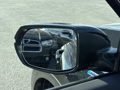 Used 2021 Honda CR-V Touring image 19