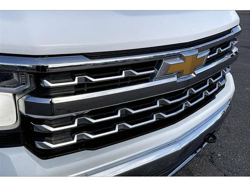Used 2023 Chevrolet Silverado 1500 LTZ image 30