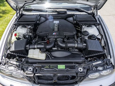 Used 2002 BMW M5 RWD image 15