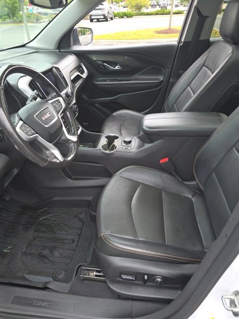 Used 2019 GMC Terrain SLT w/ GMC Pro Grade Package AWD/4WD image 15