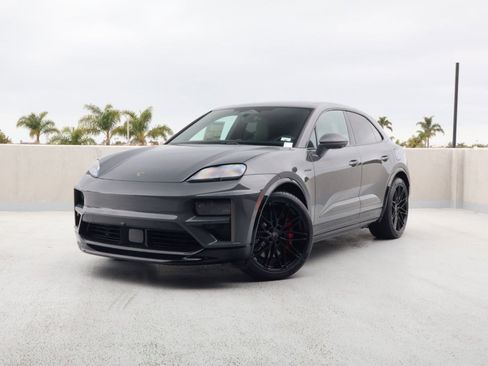 New 2026 Porsche Macan Turbo Electric AWD/4WD image 1
