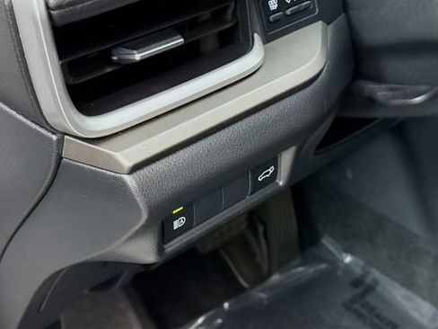 Used 2024 Toyota Grand Highlander AWD image 10