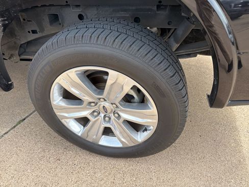 Used 2020 Ford F150 Platinum w/ Equipment Group 701A Luxury image 10