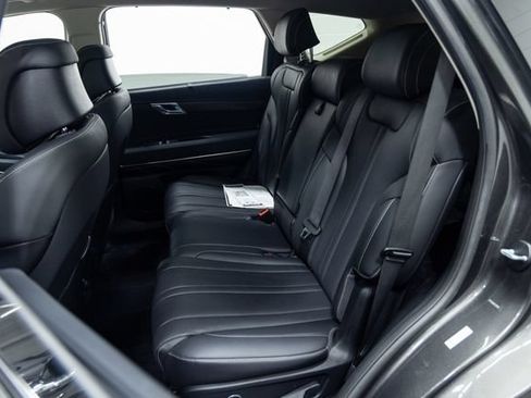 Used 2024 Genesis GV80 3.5T AWD/4WD image 24