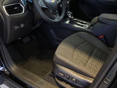 Used 2024 Chevrolet Equinox LT w/ LPO, Floor Liner Package FWD image 24