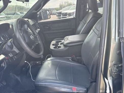 Used 2021 RAM 2500 Tradesman w/ Chrome Appearance Group image 25