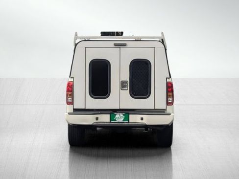 Used 2021 Nissan Frontier S RWD image 5