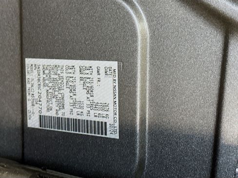 Used 2025 Nissan Pathfinder SV image 12