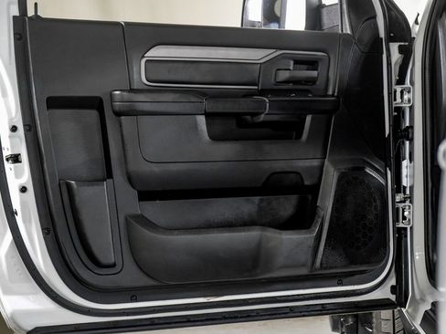 Used 2022 RAM 3500 Tradesman RWD image 25