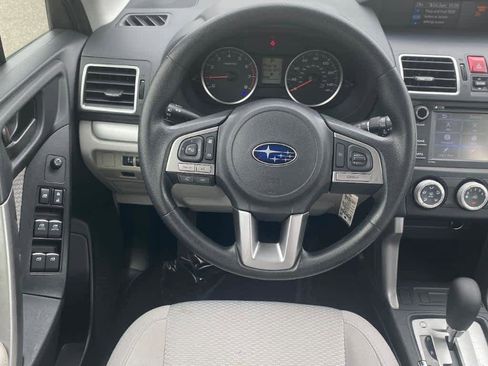 Used 2018 Subaru Forester 2.5i w/ Alloy Wheel Package image 6