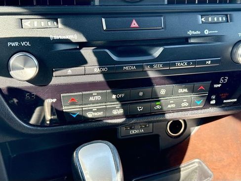 Used 2020 Lexus RX 350 AWD w/ Premium Package image 18