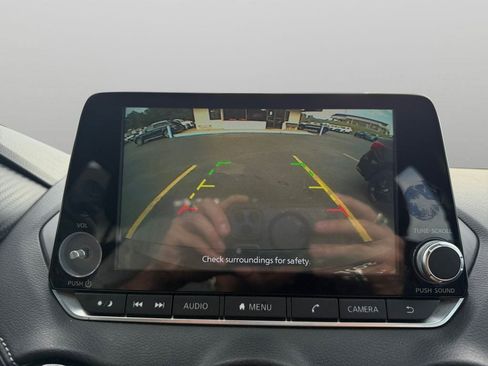 Used 2021 Nissan Sentra SV FWD image 26