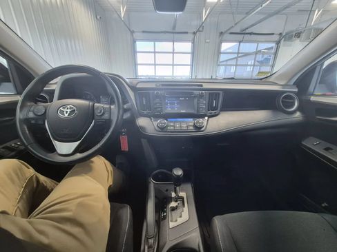 Used 2017 Toyota RAV4 XLE AWD/4WD image 24