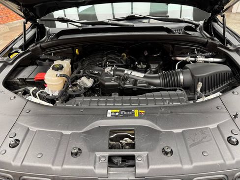 Used 2023 Jeep Grand Cherokee Altitude AWD/4WD image 29
