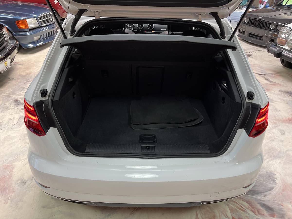 Used 2017 Audi A3 e-tron Premium w/ Sport Package FWD image 31