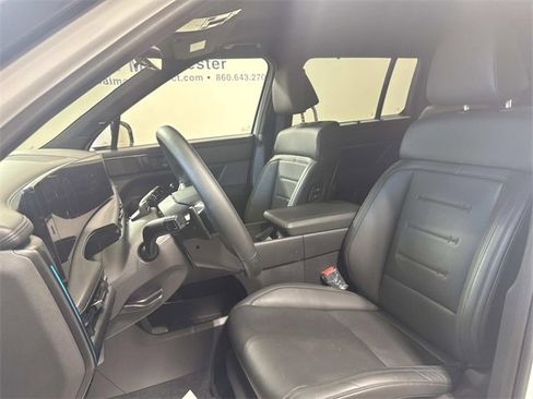 Used 2025 Hyundai Santa Fe Calligraphy image 6