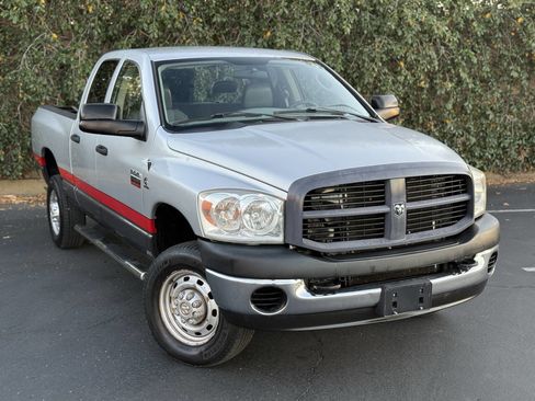 Used 2007 Dodge Ram 2500 Truck ST w/ Trailer Tow Group image 2