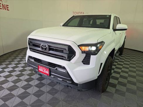 Certified 2025 Toyota Tacoma SR5 AWD/4WD image 1