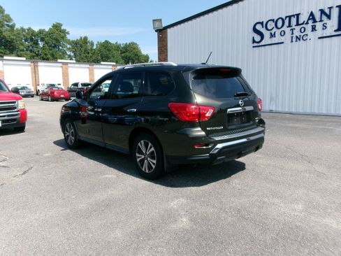 Used 2017 Nissan Pathfinder SV w/ SV Tech Package AWD/4WD image 8