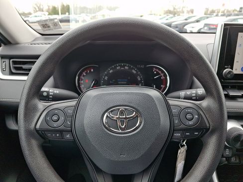 Used 2023 Toyota RAV4 LE image 18