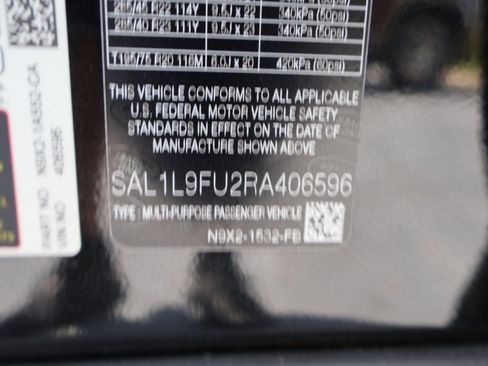 Used 2024 Land Rover Range Rover Sport Dynamic SE image 38