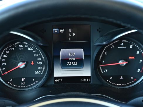 Used 2019 Mercedes-Benz GLC 300 4MATIC image 11