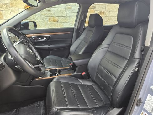 Used 2022 Honda CR-V Touring image 5