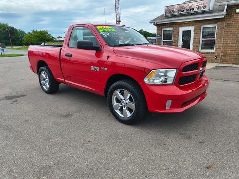 Used 2016 RAM 1500 Express w/ Power & Remote Entry Group AWD/4WD image 3