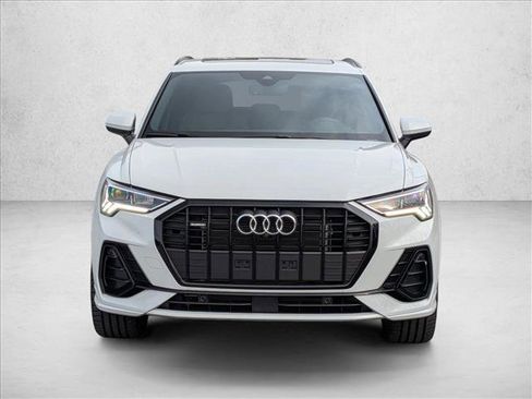 Certified 2024 Audi Q3 2.0T Premium Plus image 2