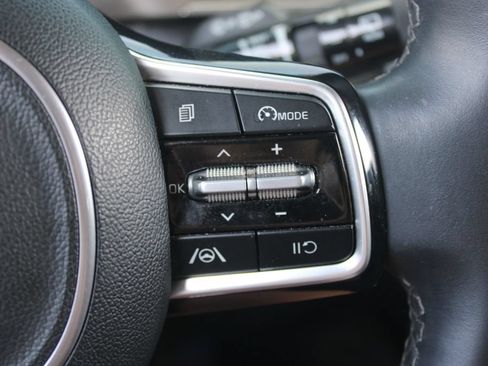 Used 2023 Kia Sorento S w/ Panoramic Sunroof Package AWD/4WD image 39