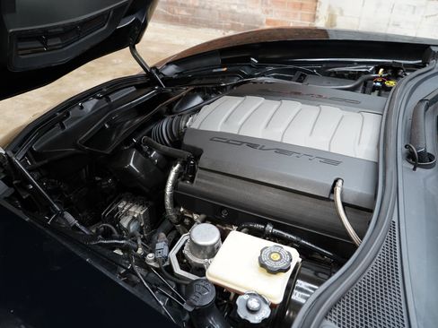 Used 2014 Chevrolet Corvette Stingray Convertible w/ 3LT Preferred Equipment Group RWD image 31