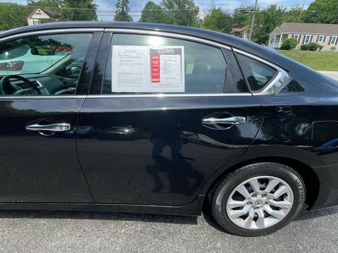 Used 2017 Nissan Altima 2.5 S w/ Power Driver Seat Package FWD image 4