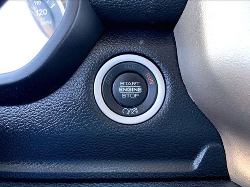 Certified 2024 RAM 2500 Laramie AWD/4WD image 32