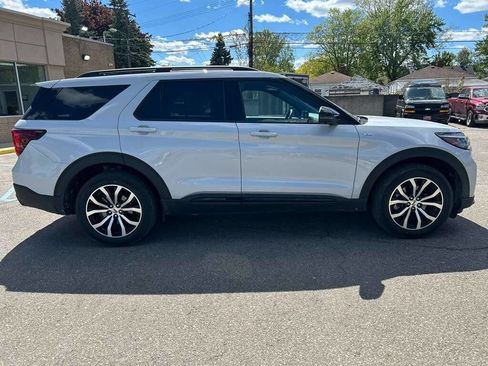Used 2026 Ford Explorer ST-Line AWD/4WD image 4