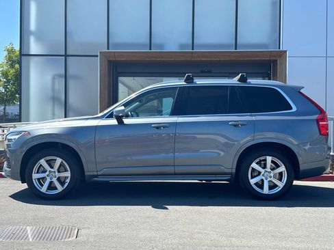 Used 2020 Volvo XC90 T6 Momentum AWD/4WD image 5