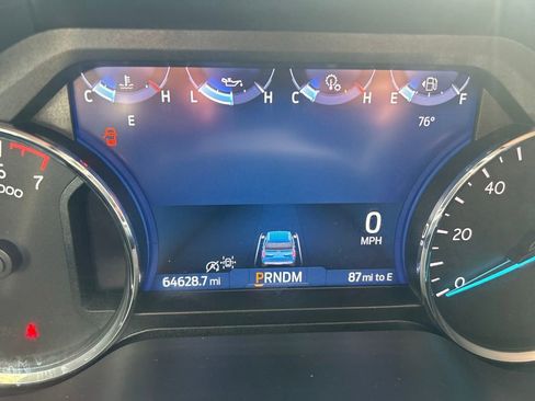 Used 2024 Ford Expedition Max XLT image 11