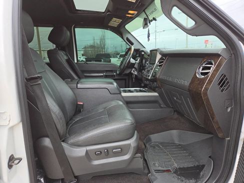 Used 2015 Ford F350 Platinum image 31