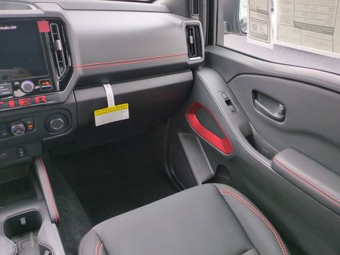 New 2026 Nissan Frontier Pro-X w/ Pro-X Convenience Package image 17