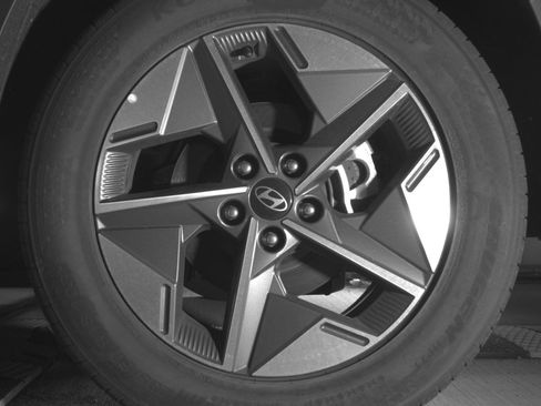 Used 2026 Hyundai Tucson SEL FWD image 17
