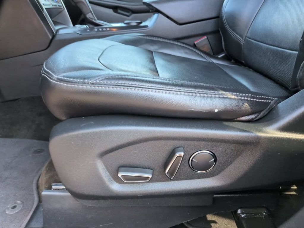 Used 2017 Ford Explorer Limited FWD image 15