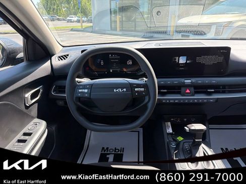 New 2026 Kia K4 FWD image 23