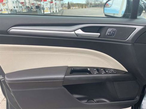 Used 2016 Ford Fusion Titanium image 86