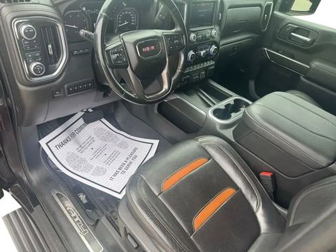 Used 2023 GMC Sierra 2500 AT4 w/ AT4 Premium Plus Package AWD/4WD image 10