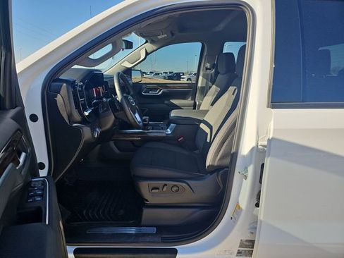 Used 2025 GMC Sierra 1500 Elevation image 19