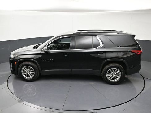 Certified 2023 Chevrolet Traverse LT w/ Rear Camera Mirror Package AWD/4WD image 17